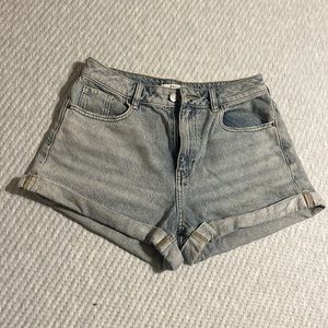 PacSun Light Wash Mom Short